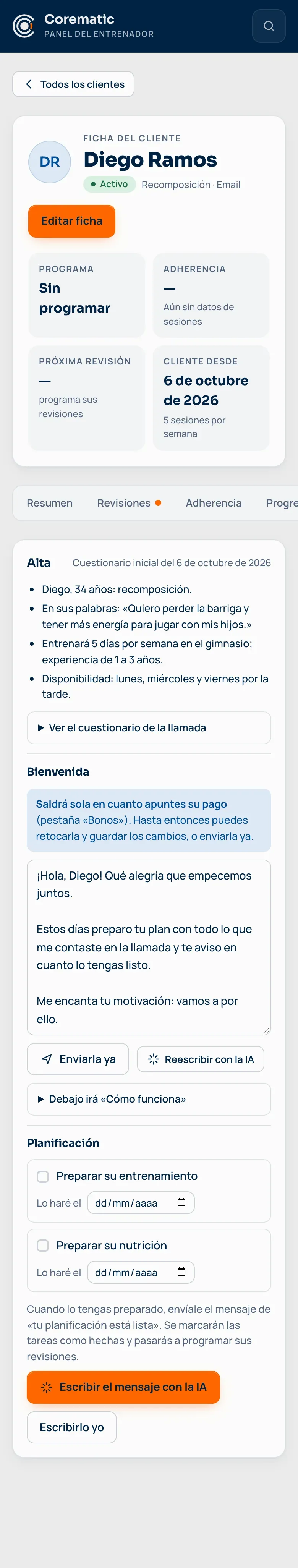 La ficha de una clienta recién dada de alta en el móvil, con su bienvenida esperando el pago.